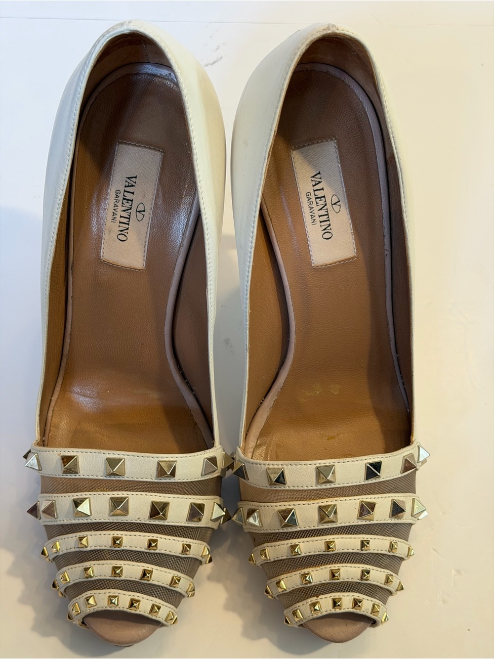 ✨authentic✨ Valentino Ivory Stud-Embellished Peep-Toe Pumps